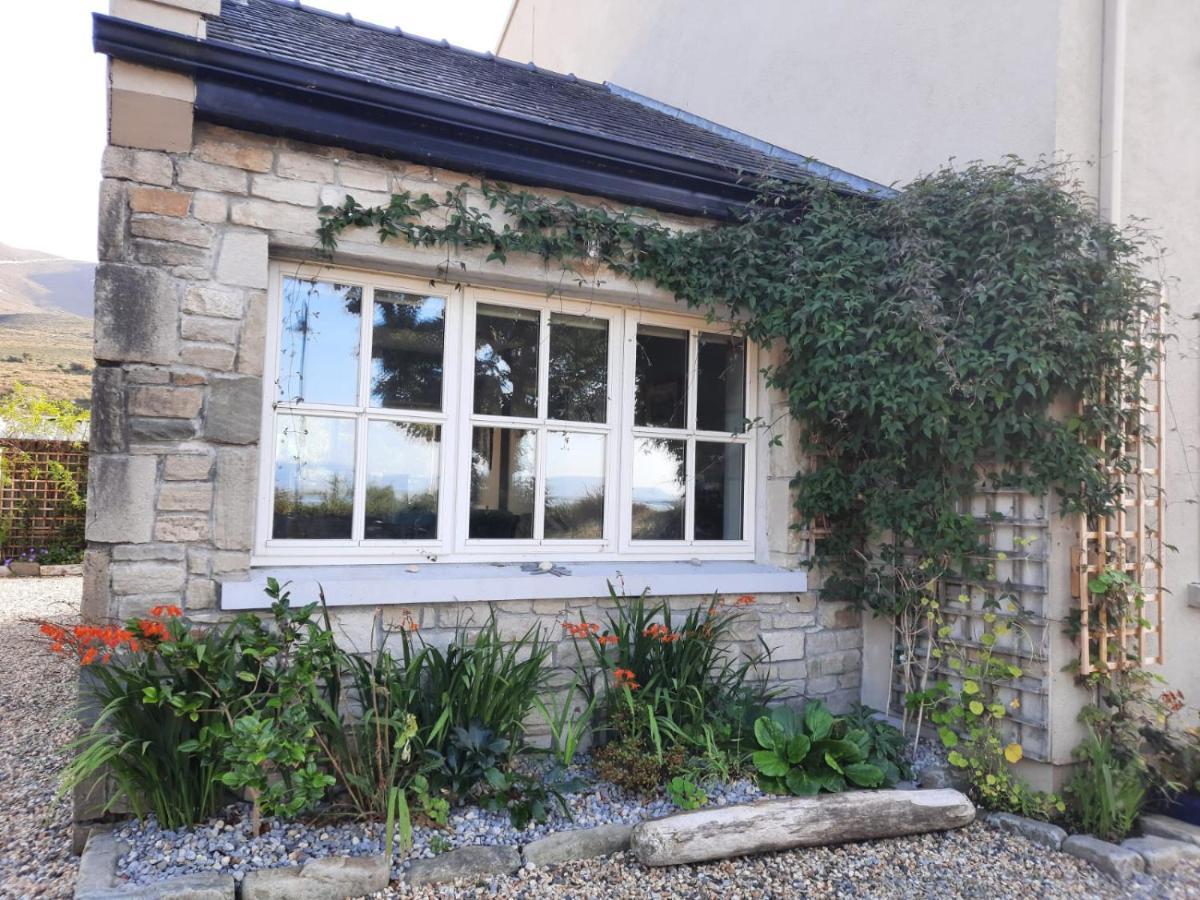 Croagh Patrick Lodge Apartment Уестпорт Екстериор снимка