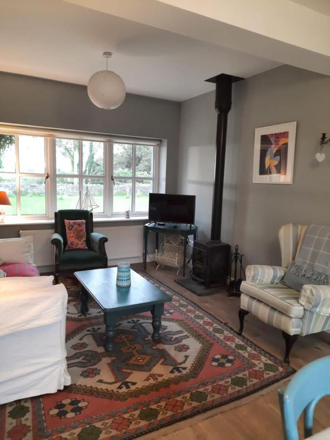 Croagh Patrick Lodge Apartment Уестпорт Екстериор снимка
