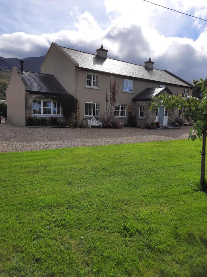 Croagh Patrick Lodge Apartment Уестпорт Екстериор снимка