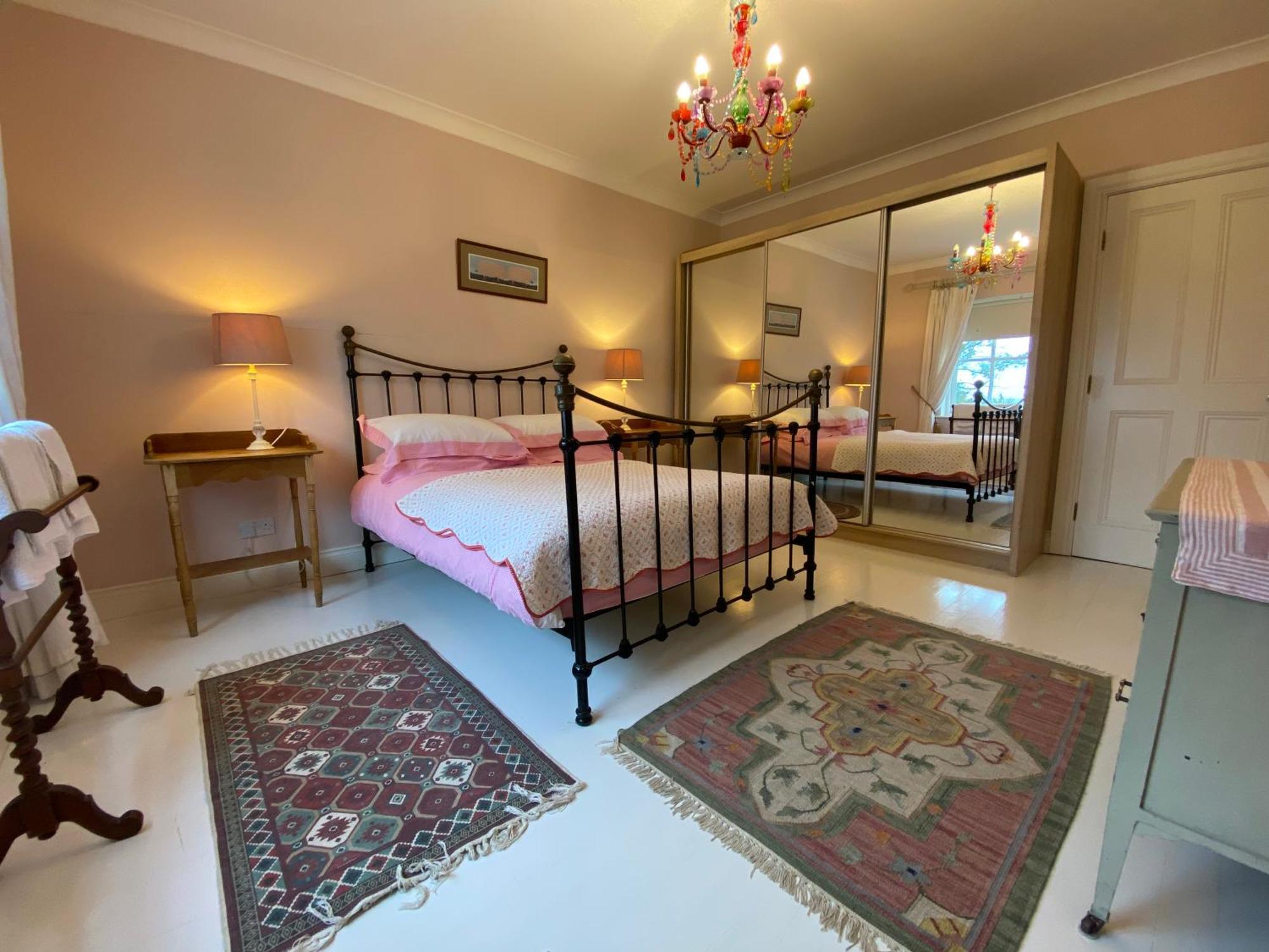 Croagh Patrick Lodge Apartment Уестпорт Екстериор снимка